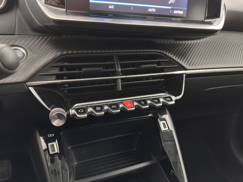 Peugeot e-208 EV Active Pack 50 kWh {SOH-90%} [ 3-Fase ] (INCL.BTW) Aut. *FULL-LED | MICROFIBRE | SPORT-SEATS | CARPLAY | CCS-FASTLOADER | KEYLESS | DAB+ | LANE-ASSIST | CRUISE | ECC | PDC | 16''ALU*