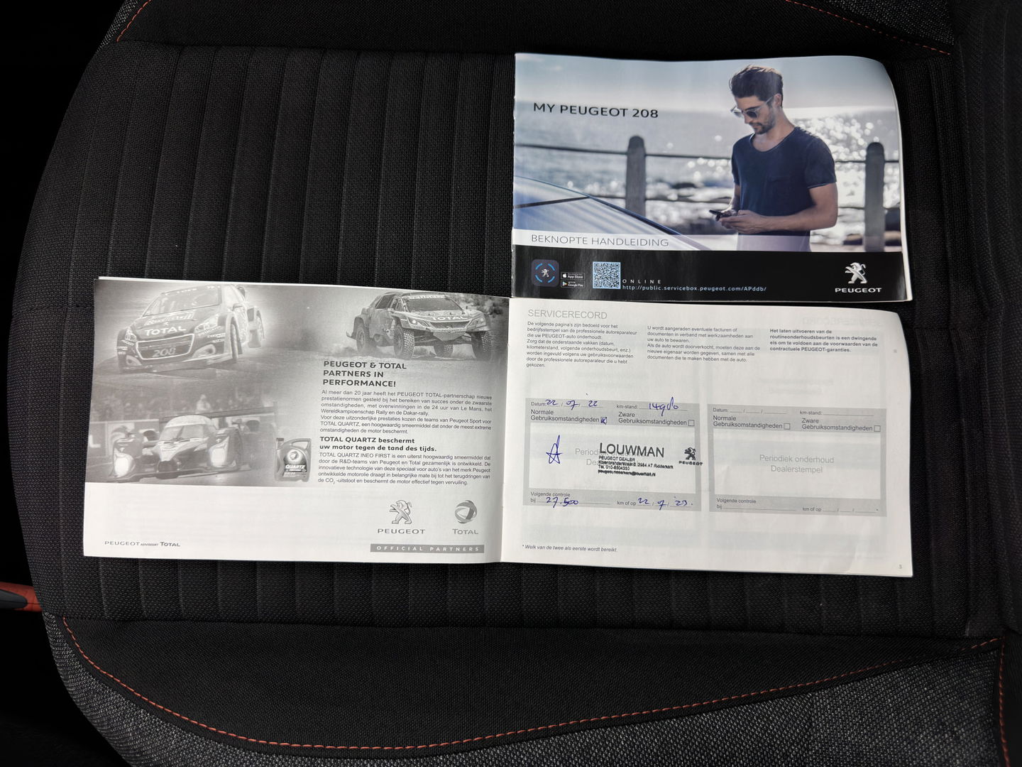 Peugeot e-208 EV Active Pack 50 kWh {SOH-90%} [ 3-Fase ] (INCL.BTW) Aut. *FULL-LED | MICROFIBRE | SPORT-SEATS | CARPLAY | CCS-FASTLOADER | KEYLESS | DAB+ | LANE-ASSIST | CRUISE | ECC | PDC | 16''ALU*