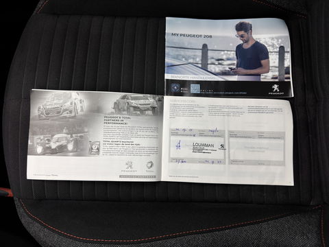 Peugeot e-208 EV Active Pack 50 kWh {SOH-90%} [ 3-Fase ] (INCL.BTW) Aut. *FULL-LED | MICROFIBRE | SPORT-SEATS | CARPLAY | CCS-FASTLOADER | KEYLESS | DAB+ | LANE-ASSIST | CRUISE | ECC | PDC | 16''ALU*