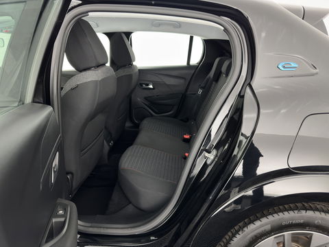 Peugeot e-208 EV Active Pack 50 kWh {SOH-90%} [ 3-Fase ] (INCL.BTW) Aut. *FULL-LED | MICROFIBRE | SPORT-SEATS | CARPLAY | CCS-FASTLOADER | KEYLESS | DAB+ | LANE-ASSIST | CRUISE | ECC | PDC | 16''ALU*