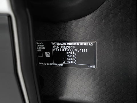 BMW iX xDrive40 High Executive 77 kWh {SOH-100%} *PANO | HEAD-UP | LUXURY-LEATHER | FULL-LED | SOFT-CLOSE | BLIND-SPOT | HARMAN/KARDON | MEMORY-PACK | HEATED/VENTILATED-COMFORTSEATS | TOP-VIEW | WIDESCREEN-DIGICOCKPIT | DAB+ | KEYLESS | ...