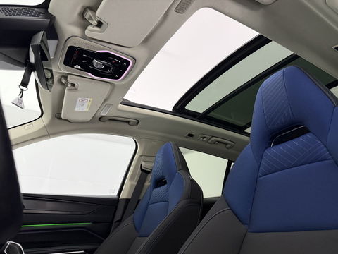 Lynk Co 01 1.5 Black Edition | Pano | Adap. Cruise | Memory | Sfeerverl. | 360° | Virtual | Carplay