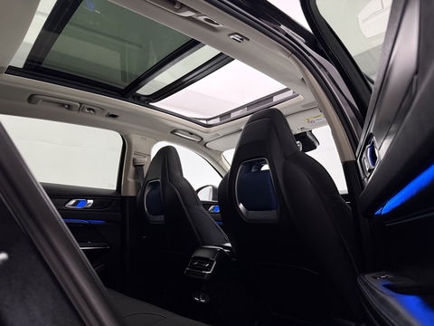 Lynk Co 01 1.5 Black Edition | Pano | Adap. Cruise | Memory | Sfeerverl. | 360° | Virtual | Carplay