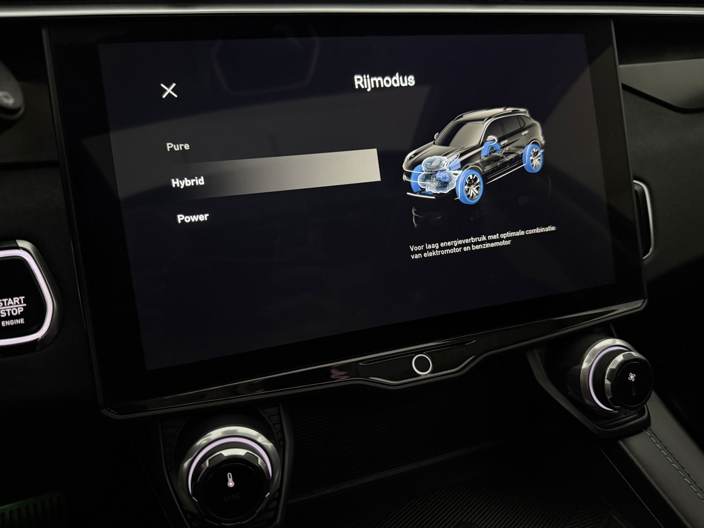 Lynk Co 01 1.5 Black Edition | Pano | Adap. Cruise | Memory | Sfeerverl. | 360° | Virtual | Carplay