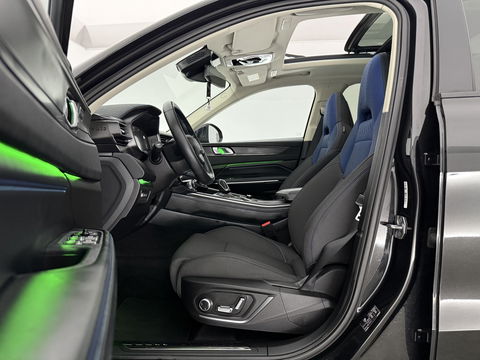 Lynk Co 01 1.5 Black Edition | Pano | Adap. Cruise | Memory | Sfeerverl. | 360° | Virtual | Carplay