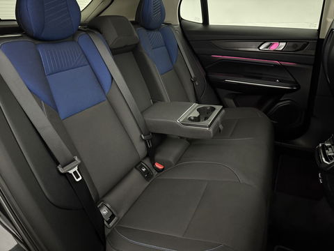 Lynk Co 01 1.5 Black Edition | Pano | Adap. Cruise | Memory | Sfeerverl. | 360° | Virtual | Carplay