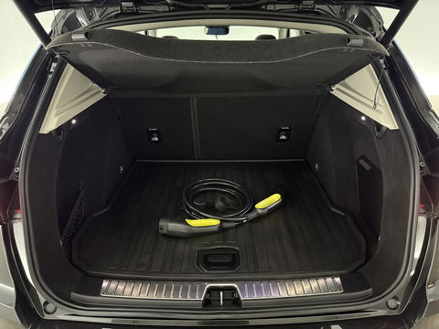 Lynk Co 01 1.5 Black Edition | Pano | Adap. Cruise | Memory | Sfeerverl. | 360° | Virtual | Carplay