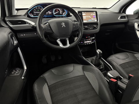 Peugeot 2008 1.2 VTi Allure | Sfeerverl. | Navigatie | Trekh | Cruise | Parkeersens. | NAP