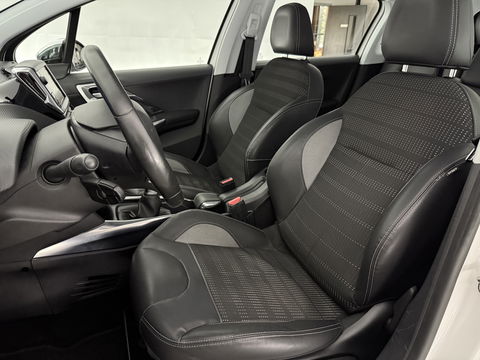 Peugeot 2008 1.2 VTi Allure | Sfeerverl. | Navigatie | Trekh | Cruise | Parkeersens. | NAP