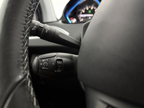 Peugeot 2008 1.2 VTi Allure | Sfeerverl. | Navigatie | Trekh | Cruise | Parkeersens. | NAP