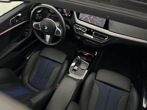 BMW 2 Serie Gran Coupé 218i High Executive 141PK M-Sport | Pano | Sfeerverl. | Virtual | Carplay | Camera | LED | Adaptive l NAP