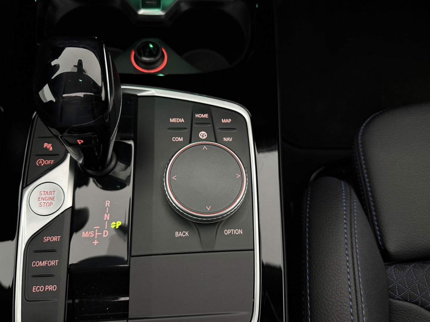 BMW 2 Serie Gran Coupé 218i High Executive 141PK M-Sport | Pano | Sfeerverl. | Virtual | Carplay | Camera | LED | Adaptive l NAP