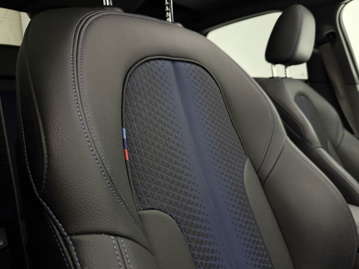 BMW 2 Serie Gran Coupé 218i High Executive 141PK M-Sport | Pano | Sfeerverl. | Virtual | Carplay | Camera | LED | Adaptive l NAP