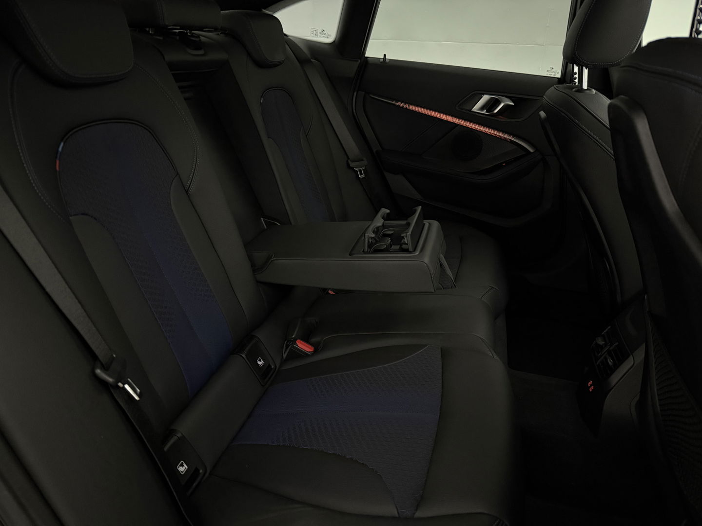 BMW 2 Serie Gran Coupé 218i High Executive 141PK M-Sport | Pano | Sfeerverl. | Virtual | Carplay | Camera | LED | Adaptive l NAP