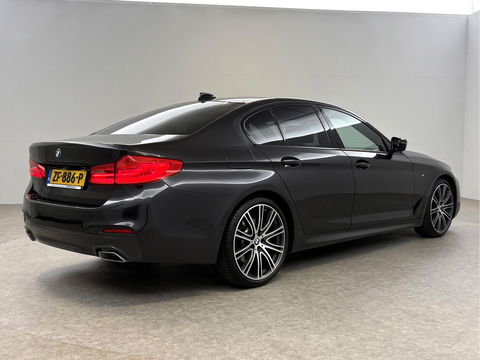 BMW 5 Serie 520i High Executive M-Sport 184PK | Pano | Sfeerverl. | HuD | Virtual | Memory | Camera | Navi | Keyless | NAP