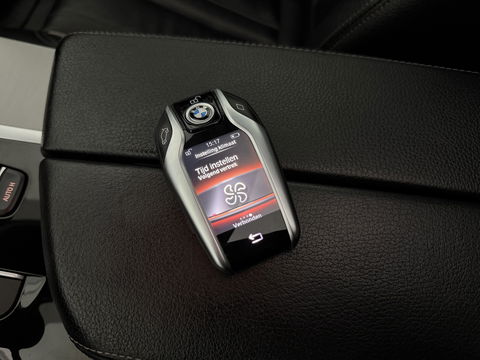 BMW 5 Serie 520i High Executive M-Sport 184PK | Pano | Sfeerverl. | HuD | Virtual | Memory | Camera | Navi | Keyless | NAP