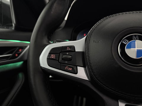 BMW 5 Serie 520i High Executive M-Sport 184PK | Pano | Sfeerverl. | HuD | Virtual | Memory | Camera | Navi | Keyless | NAP