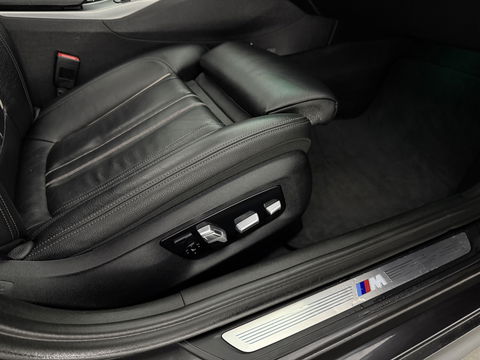 BMW 5 Serie 520i High Executive M-Sport 184PK | Pano | Sfeerverl. | HuD | Virtual | Memory | Camera | Navi | Keyless | NAP