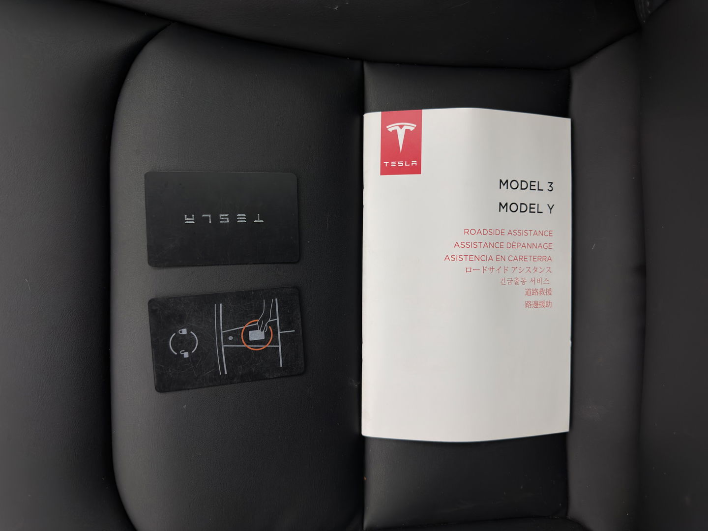 Tesla Model 3 Standard RWD Plus 60 kWh [ 3-Fase ] { SOH-90%} (INCL-BTW) Aut. *PANO | AUTO-PILOT | LUXURY-LEATHER | KEYLESS | FULL-LED | MEMORY-PACK | SURROUND-VIEW | DAB | CARPLAY | DIGI-COCKPIT | LANE-ASSIST | COMFORT-SEATS | 18"ALU*