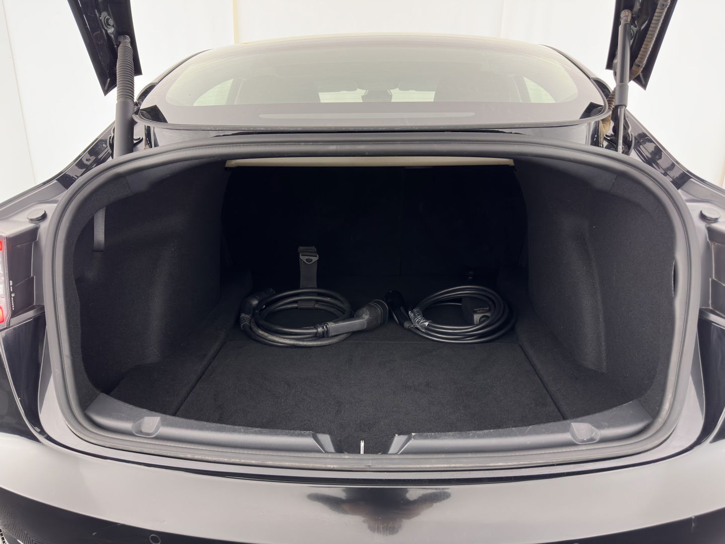 Tesla Model 3 Standard RWD Plus 60 kWh [ 3-Fase ] { SOH-90%} (INCL-BTW) Aut. *PANO | AUTO-PILOT | LUXURY-LEATHER | KEYLESS | FULL-LED | MEMORY-PACK | SURROUND-VIEW | DAB | CARPLAY | DIGI-COCKPIT | LANE-ASSIST | COMFORT-SEATS | 18"ALU*