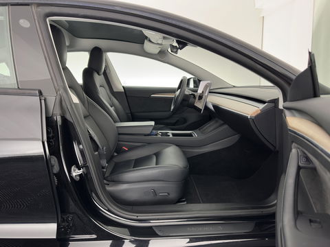 Tesla Model 3 Standard RWD Plus 60 kWh [ 3-Fase ] { SOH-90%} (INCL-BTW) Aut. *PANO | AUTO-PILOT | LUXURY-LEATHER | KEYLESS | FULL-LED | MEMORY-PACK | SURROUND-VIEW | DAB | CARPLAY | DIGI-COCKPIT | LANE-ASSIST | COMFORT-SEATS | 18"ALU*