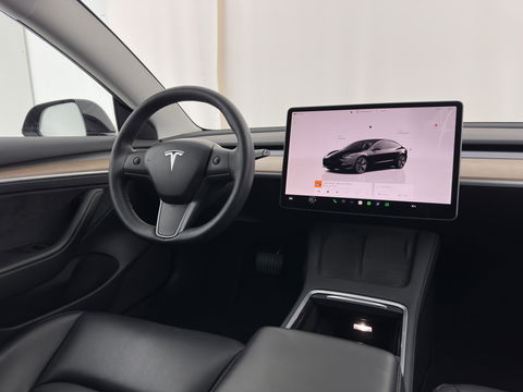 Tesla Model 3 Standard RWD Plus 60 kWh [ 3-Fase ] { SOH-90%} (INCL-BTW) Aut. *PANO | AUTO-PILOT | LUXURY-LEATHER | KEYLESS | FULL-LED | MEMORY-PACK | SURROUND-VIEW | DAB | CARPLAY | DIGI-COCKPIT | LANE-ASSIST | COMFORT-SEATS | 18"ALU*