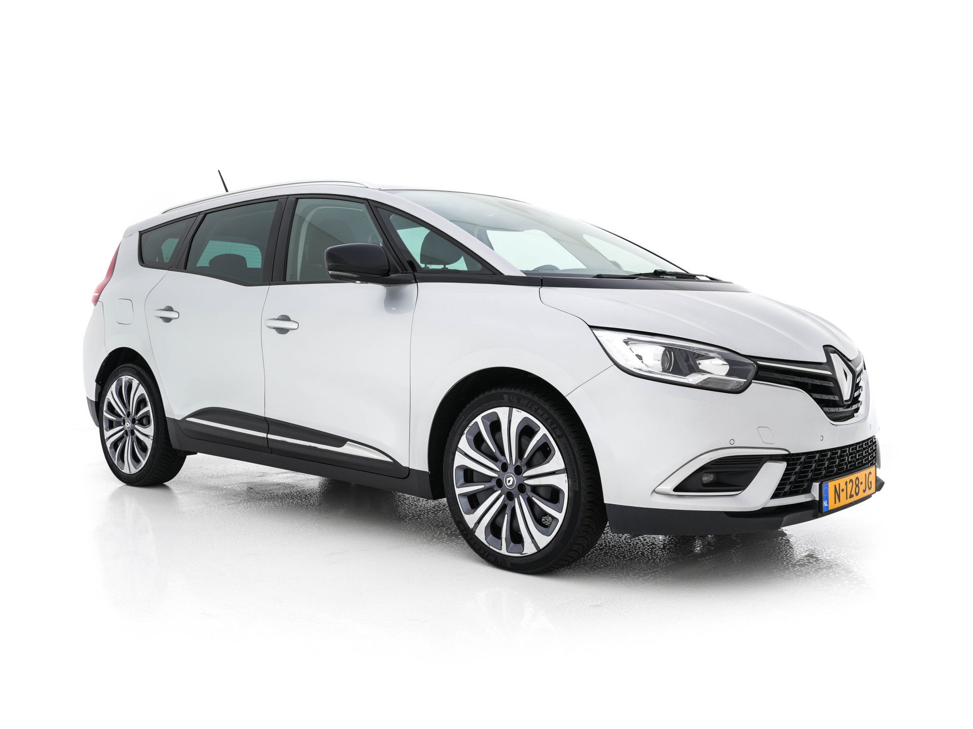 Renault Grand Scénic 1.3 TCe Business Zen [ 7-Pers. ] (INCL-BTW) *NAVI-FULLMAP | COMFORT-SEATS | DIGI-COCKPIT | ECC | PDC | CRUISE | PRIVACY-GLASS | DAB | CARPLAY*
