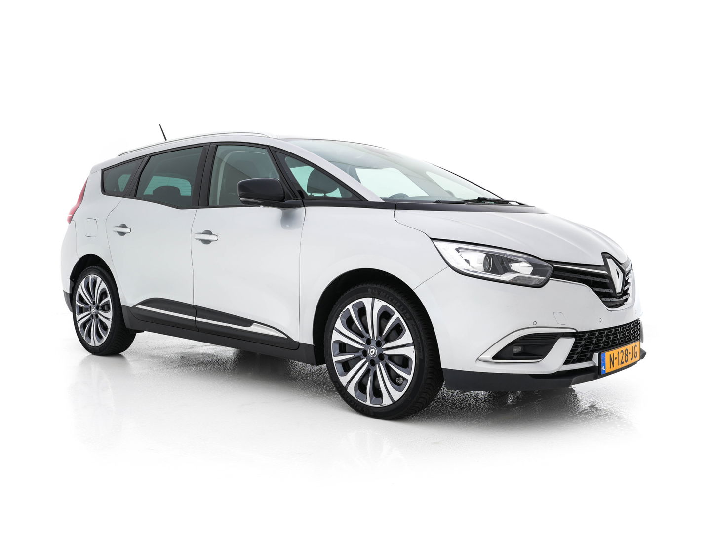 Renault Grand Scénic 1.3 TCe Business Zen [ 7-Pers. ] (INCL-BTW) *NAVI-FULLMAP | COMFORT-SEATS | DIGI-COCKPIT | ECC | PDC | CRUISE | PRIVACY-GLASS | DAB | CARPLAY*
