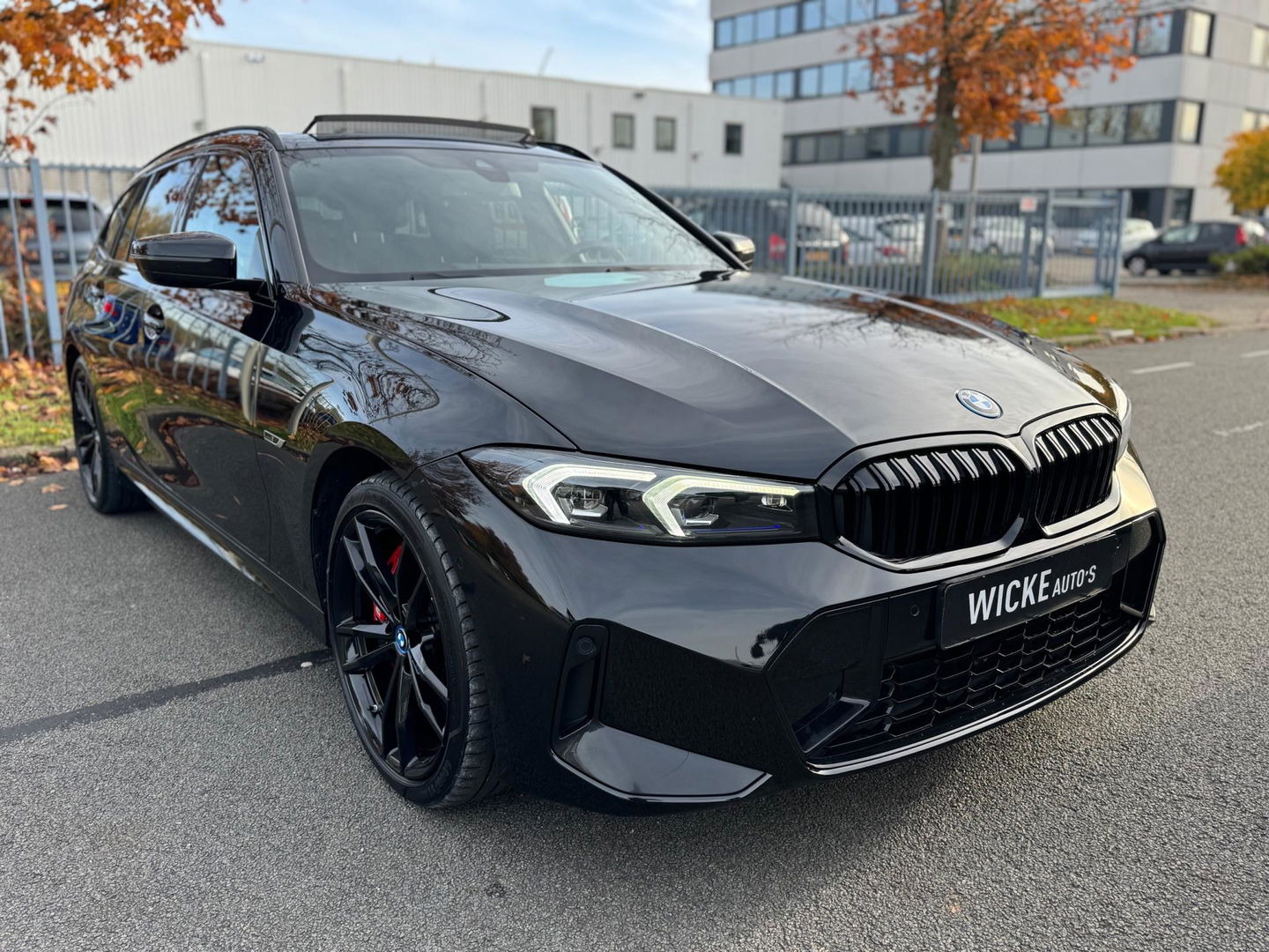 BMW 3 Serie Touring 330e xDrive High Executive Panorama Leder Camera