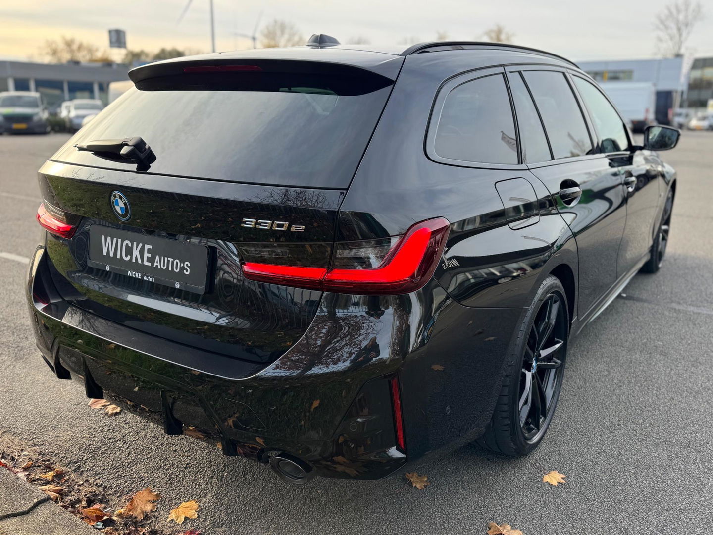 BMW 3 Serie Touring 330e xDrive High Executive Panorama Leder Camera