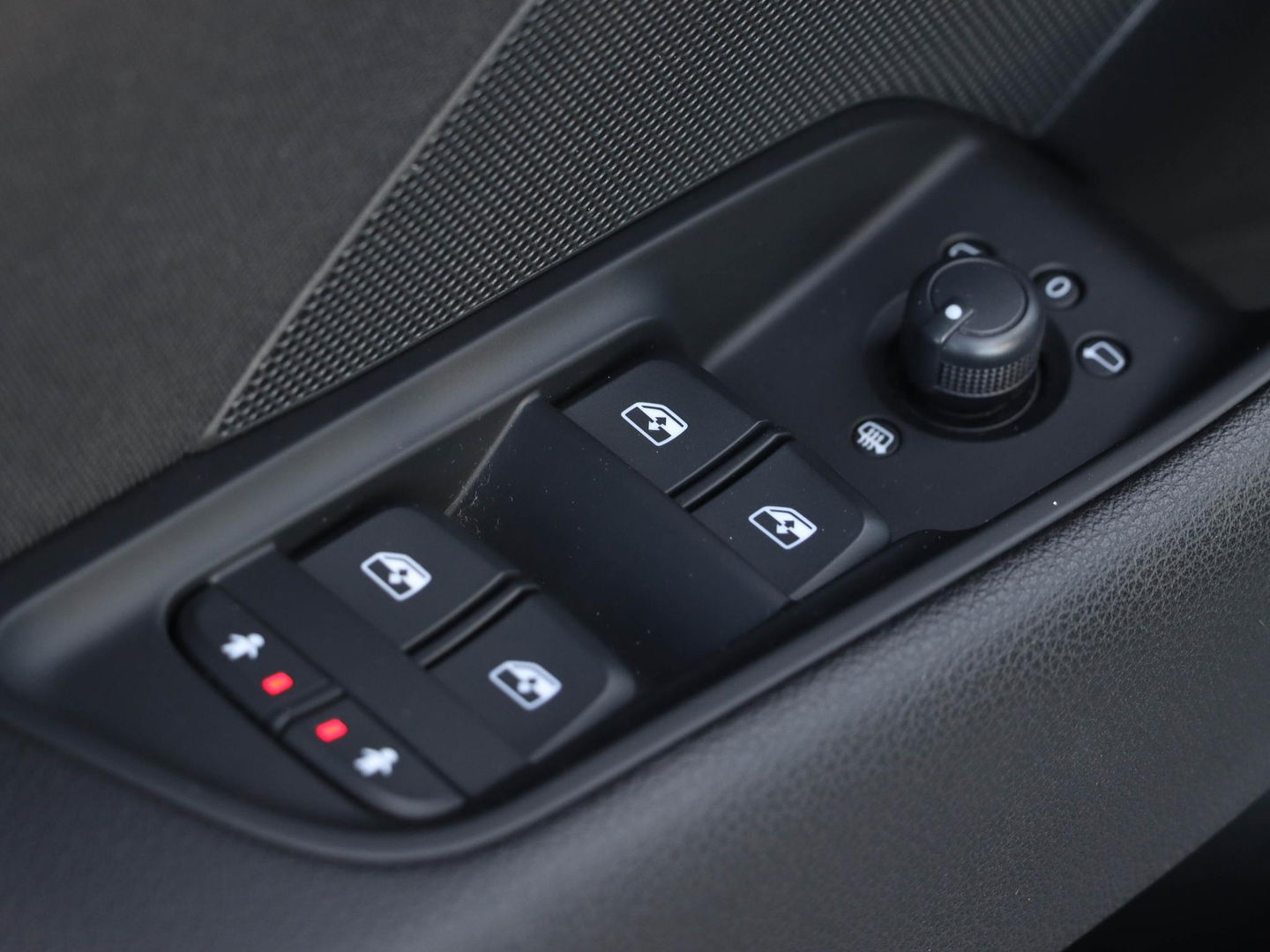 Audi A3 Sportback 1.0 TFSI 115PK Airco Cruise Control LM Velgen