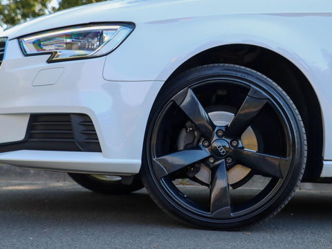 Audi A3 Sportback 1.0 TFSI 115PK Airco Cruise Control LM Velgen
