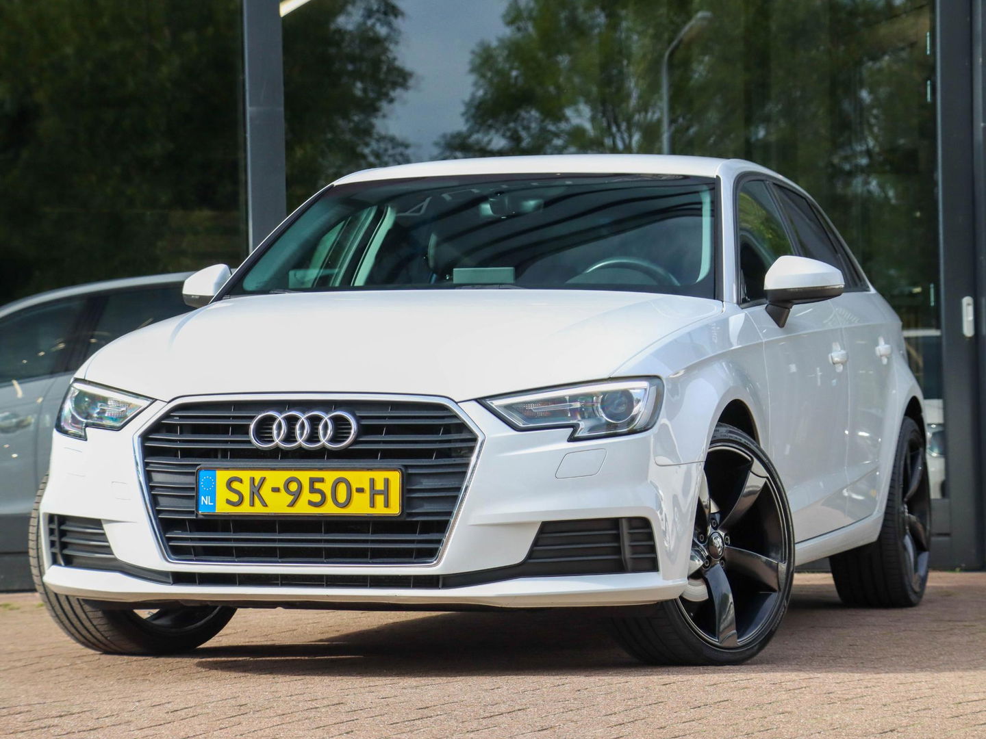 Audi A3 Sportback 1.0 TFSI 115PK Airco Cruise Control LM Velgen