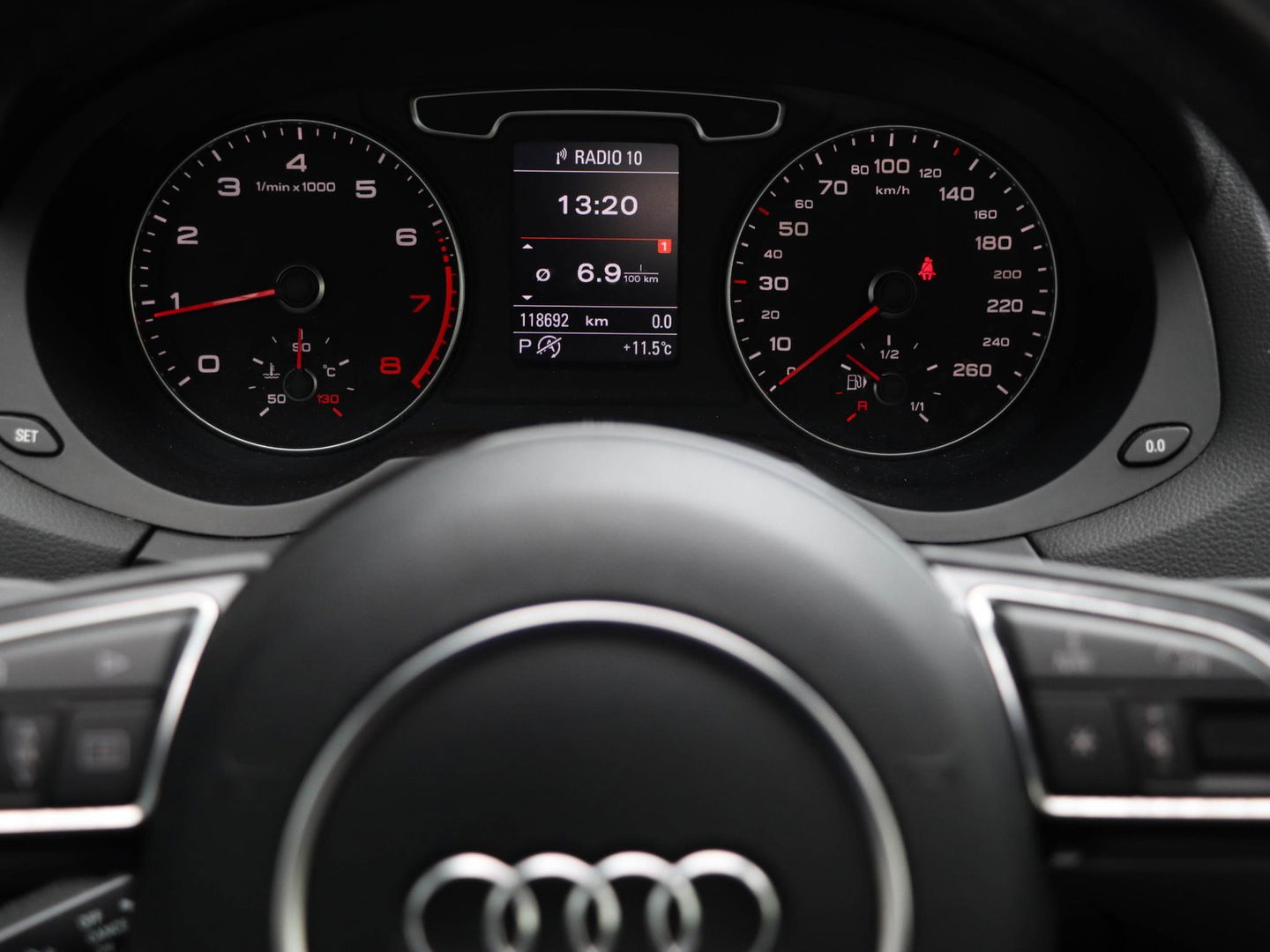 Audi Q3 2.0 TFSI Quattro 211 PK Panodak Bose Leder Trekhaak Keurige auto!