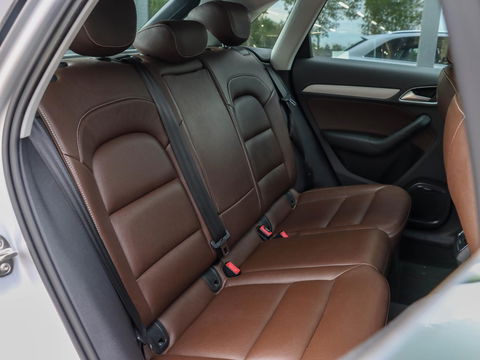 Audi Q3 2.0 TFSI Quattro 211 PK Panodak Bose Leder Trekhaak Keurige auto!