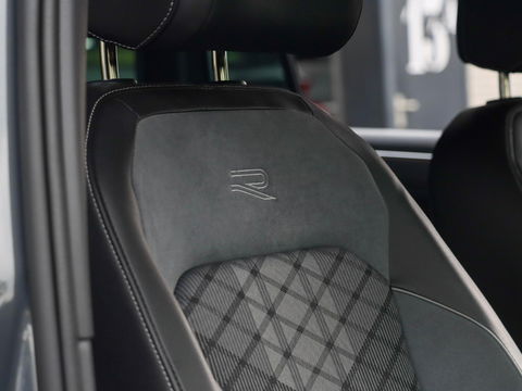 Volkswagen Tiguan 1.4 eHybrid R-Line 3x | 245PK Matrix LED 20'' 30.173km!