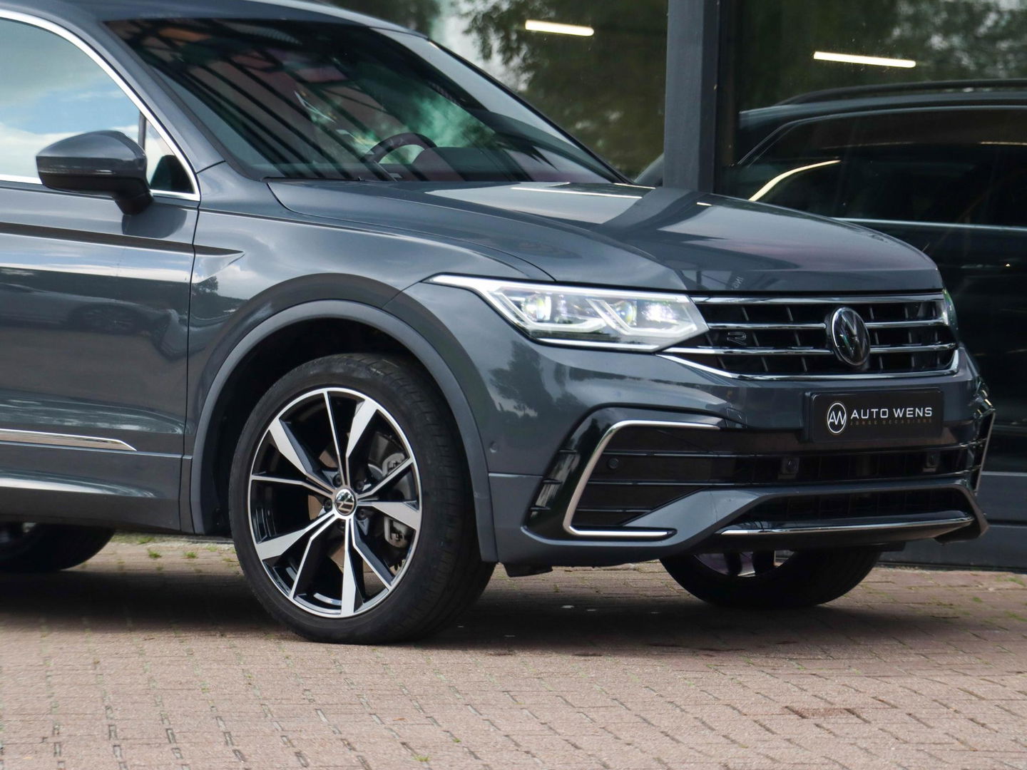 Volkswagen Tiguan 1.4 eHybrid R-Line 3x | 245PK Matrix LED 20'' 30.173km!
