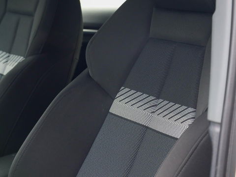 Audi A3 Sportback 30 TFSI 110PK Automaat | Matrix LED | Sportstoelen