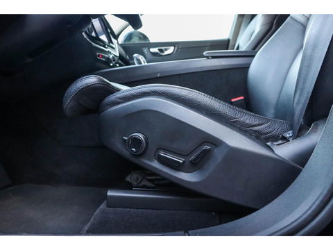 Volvo XC60 T8 AWD Inscription 360 Cam ACC Leder Panodak Trekhaak Luchtvering 20''