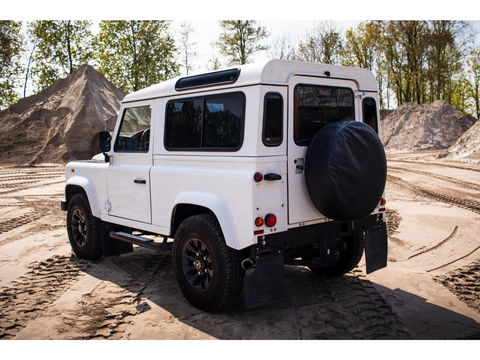Land Rover Defender 2.2 D HT 90" E | Premium interieur | Keurige staat!