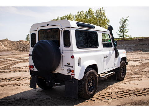 Land Rover Defender 2.2 D HT 90" E | Premium interieur | Keurige staat!