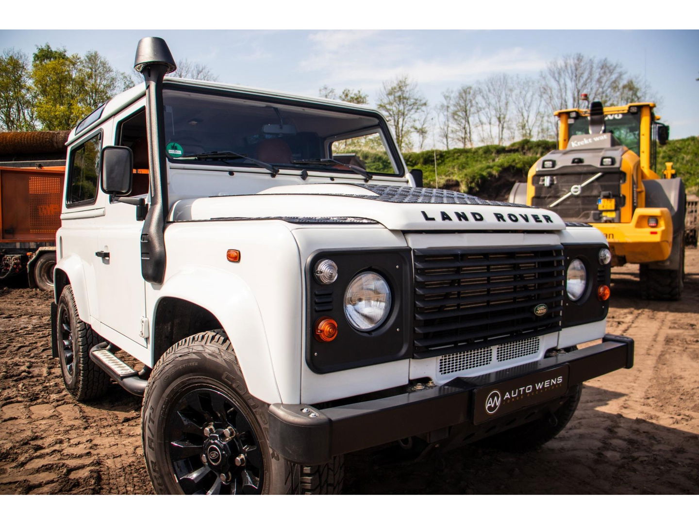 Land Rover Defender 2.2 D HT 90" E | Premium interieur | Keurige staat!