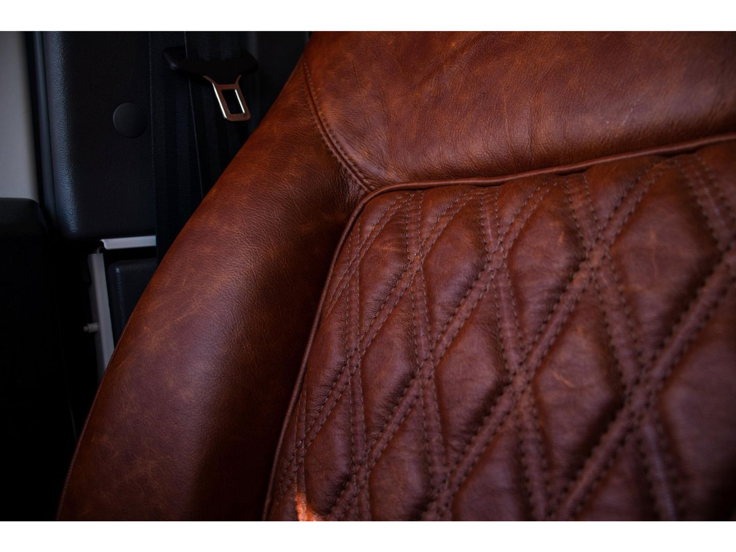 Land Rover Defender 2.2 D HT 90" E | Premium interieur | Keurige staat!