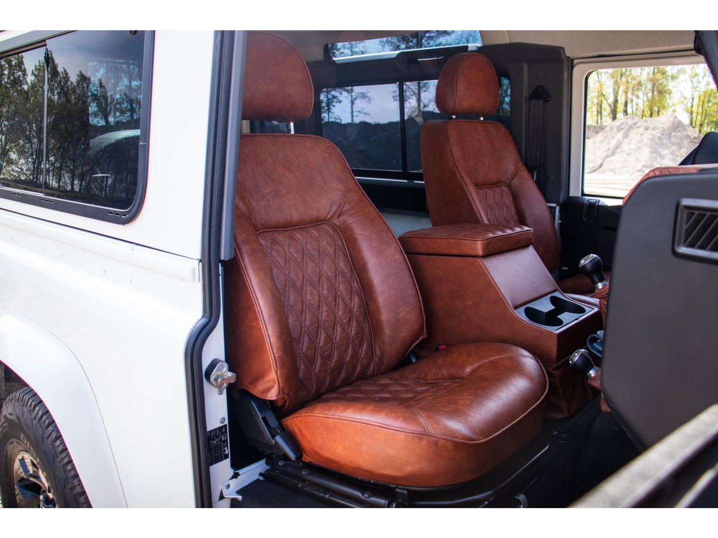 Land Rover Defender 2.2 D HT 90" E | Premium interieur | Keurige staat!