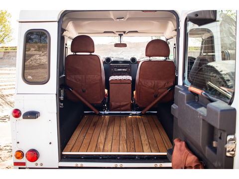 Land Rover Defender 2.2 D HT 90" E | Premium interieur | Keurige staat!