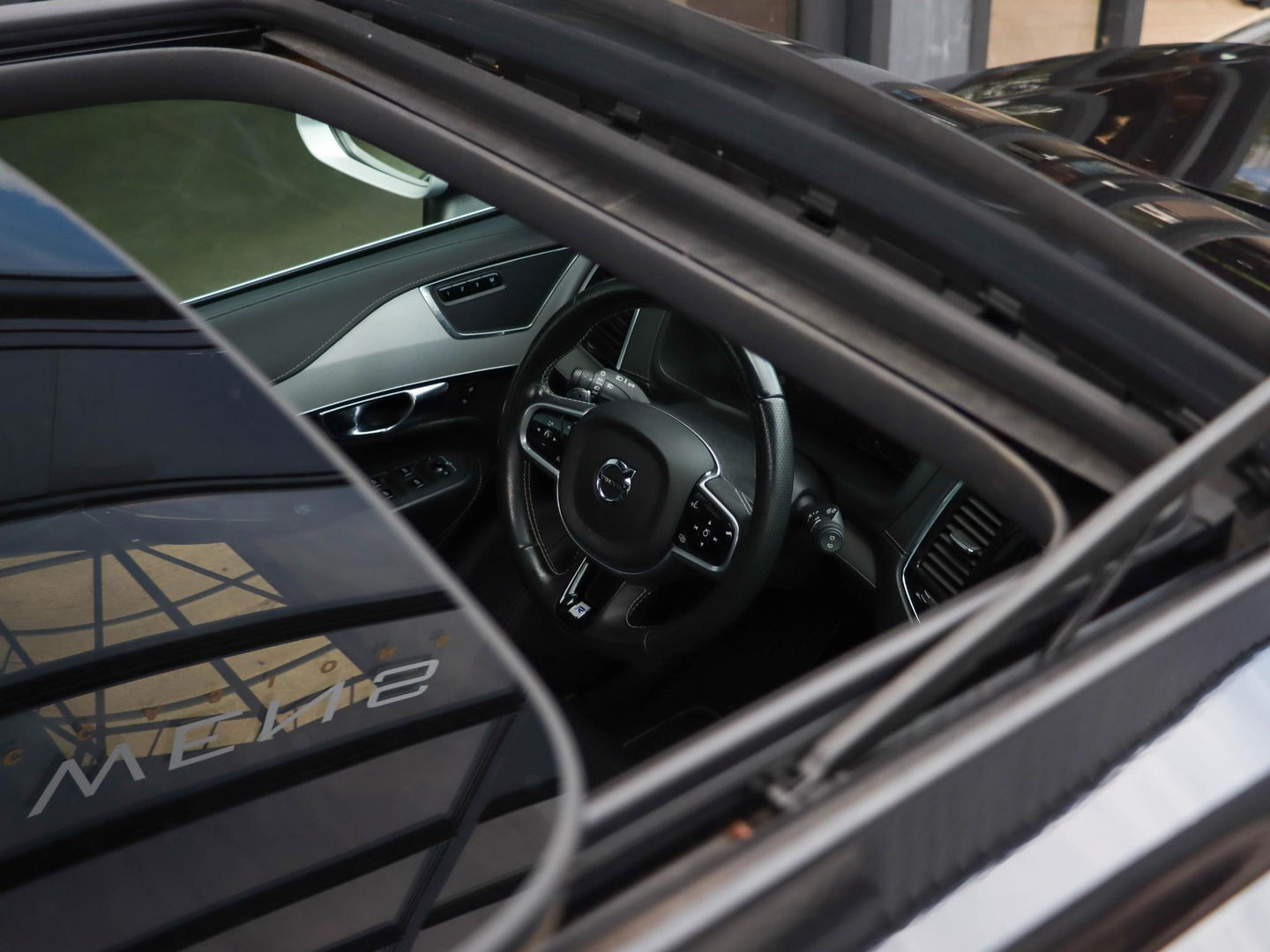 Volvo XC90 T8 Twin Engine R-design 7p. Trekhaak Pano Stoelkoeling ERAD vv!