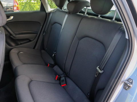 Audi A1 Sportback 1.0 TFSI Advance S-Line Automaat