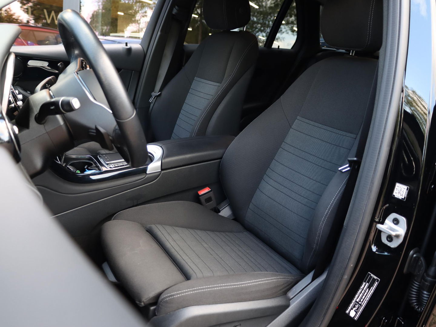 Mercedes-Benz GLC 300e 4MATIC Business Solution