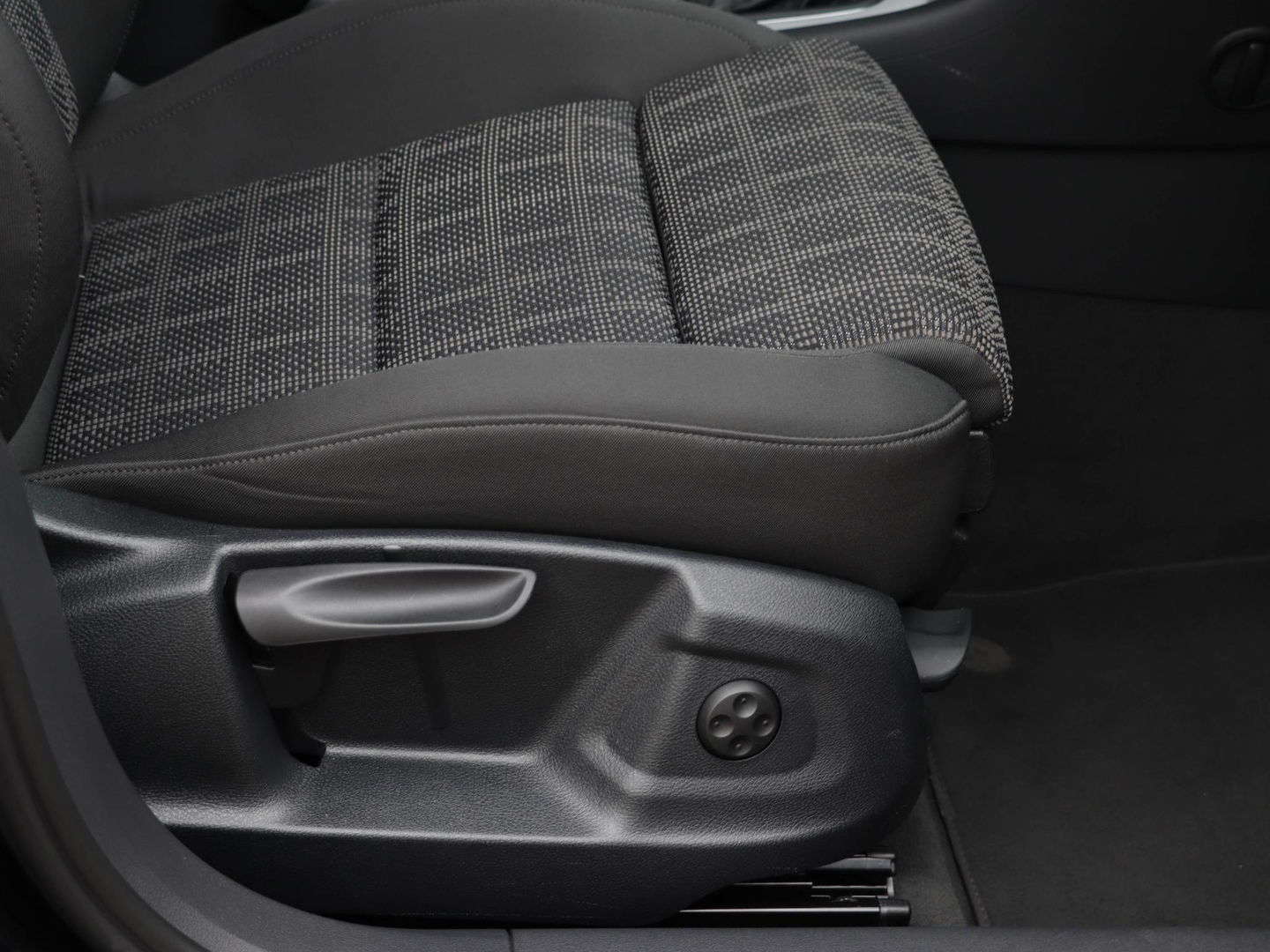 Audi Q3 1.4 TFSI 150pk Design Pro Line Plus Automaat