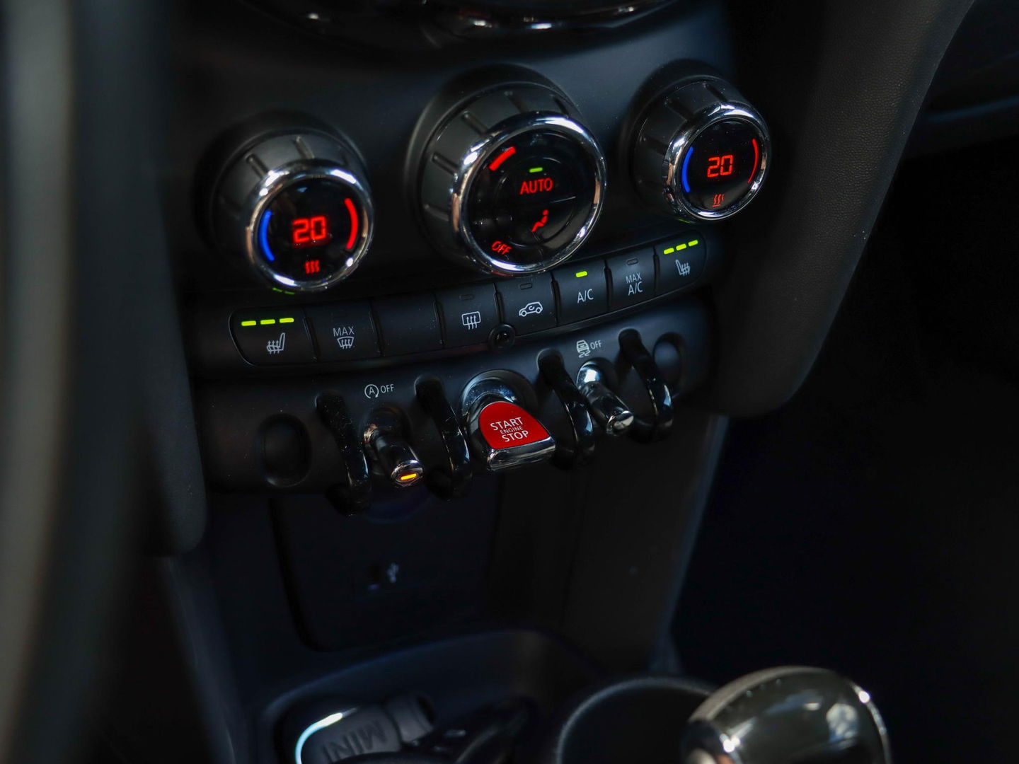 MINI Mini 1.5 Cooper Automaat Harman Kardon Navigatie LED Dealeronderhouden